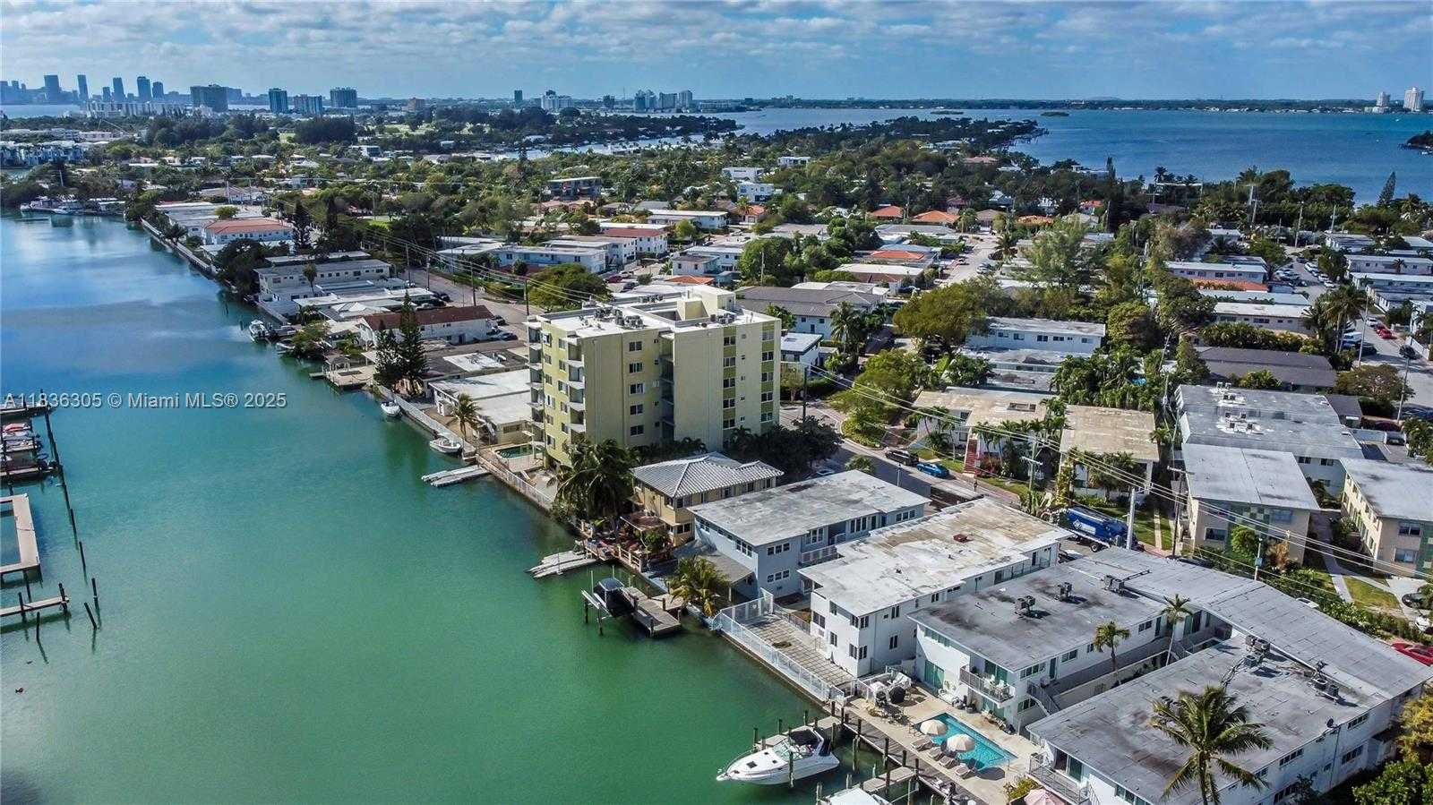 Small Image of 8025 CRESPI BLVD, Miami Beach Number 5