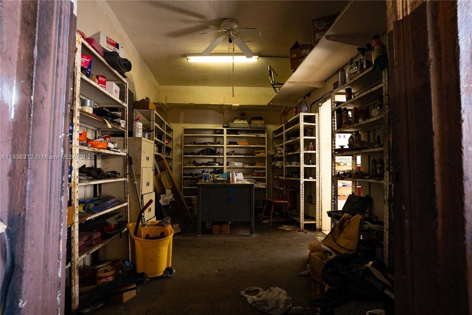 Small Image of 11851 WEST DIXIE HWY, Miami Number 7