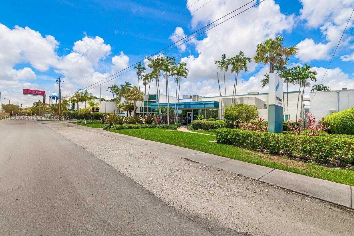 Small Image of 2950 NORTH 28TH TER, Hollywood Number 16