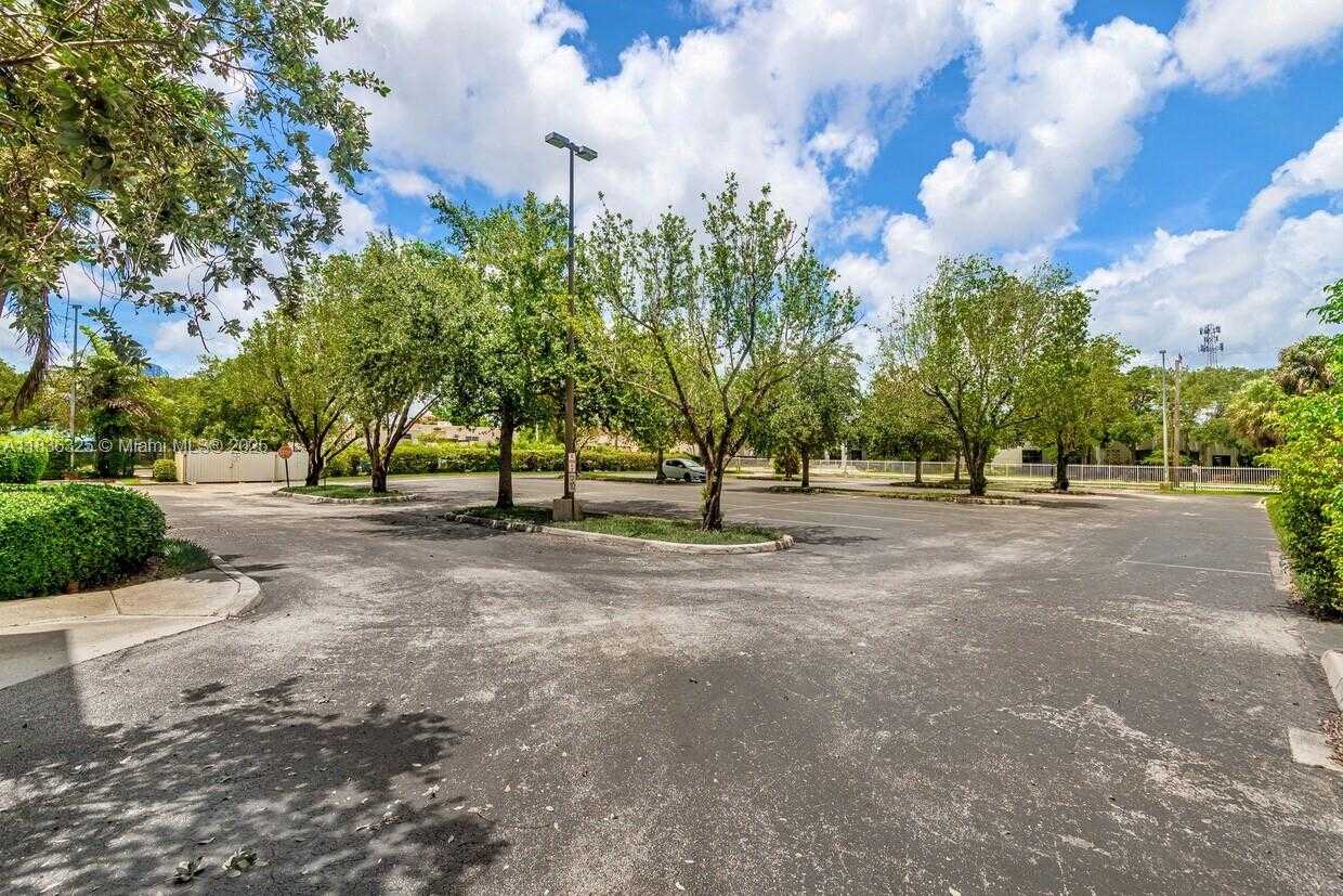 Small Image of 2950 NORTH 28TH TER, Hollywood Number 17