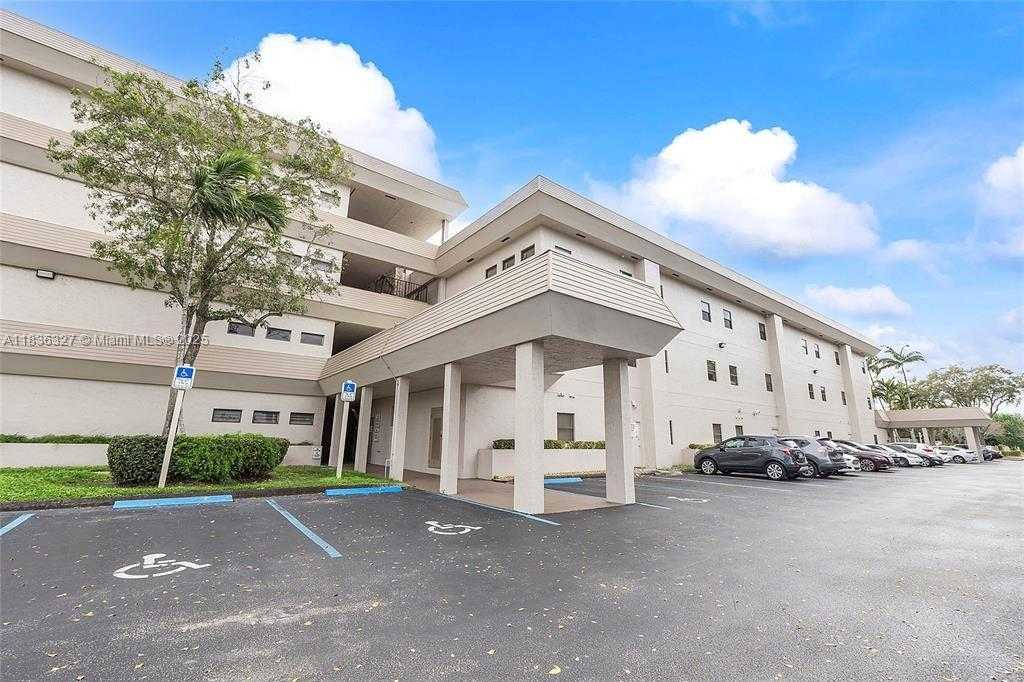 Small Image of 2699 STIRLING RD #306-A, Hollywood Number 2