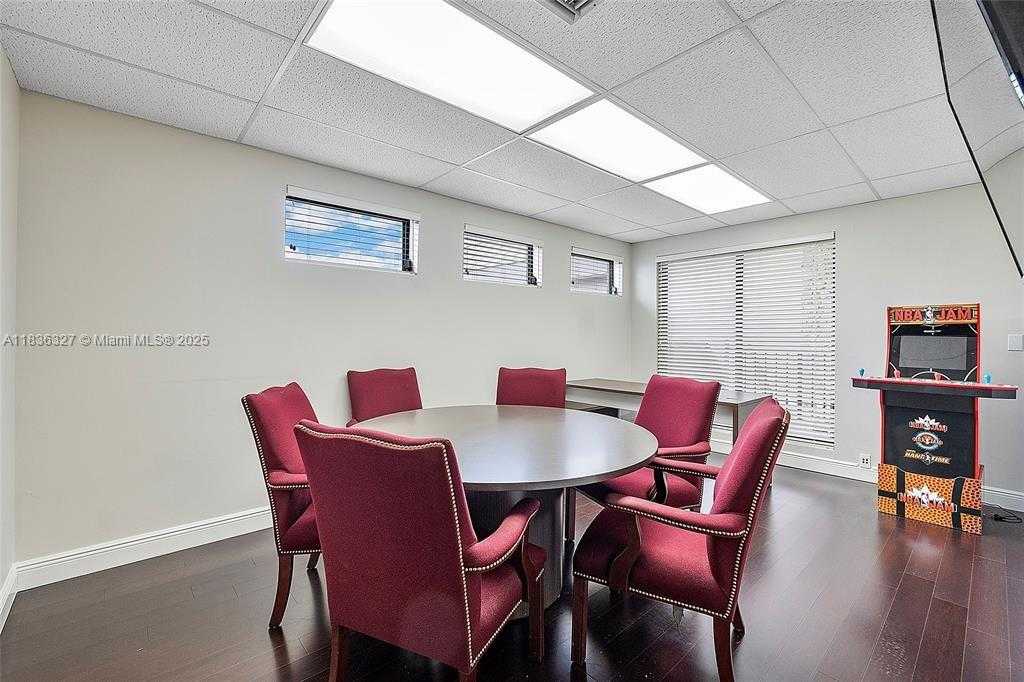 Small Image of 2699 STIRLING RD #306-A, Hollywood Number 3