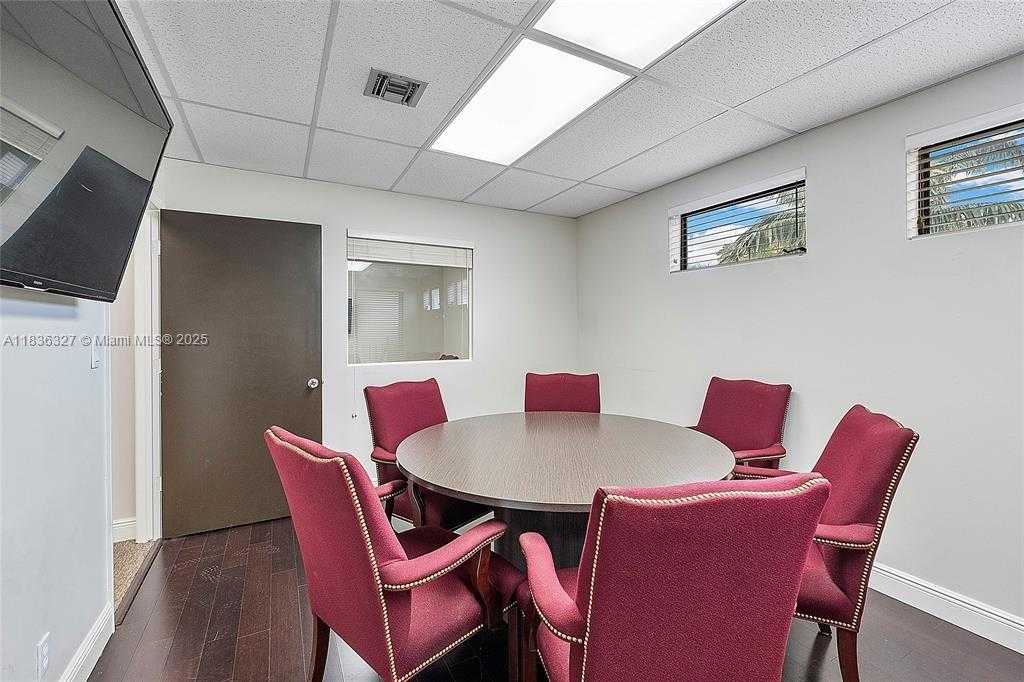 Small Image of 2699 STIRLING RD #306-A, Hollywood Number 4
