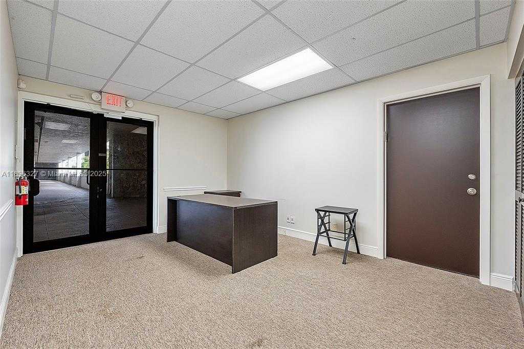 Small Image of 2699 STIRLING RD #306-A, Hollywood Number 8