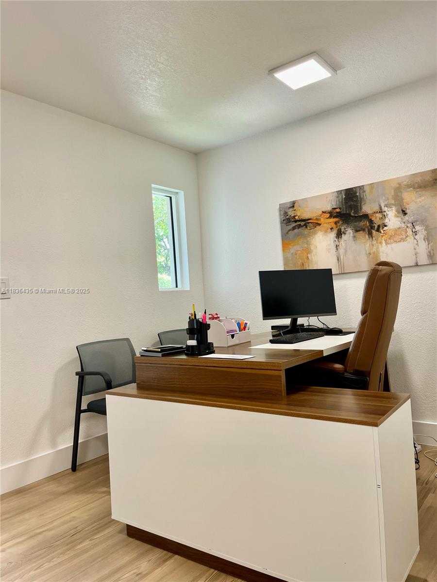 Small Image of 2930 NORTH WEST 108TH AVE #2930, Doral Number 14
