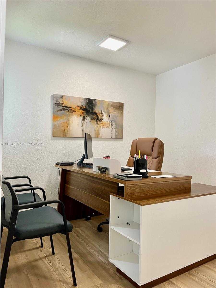 Small Image of 2930 NORTH WEST 108TH AVE #2930, Doral Number 15