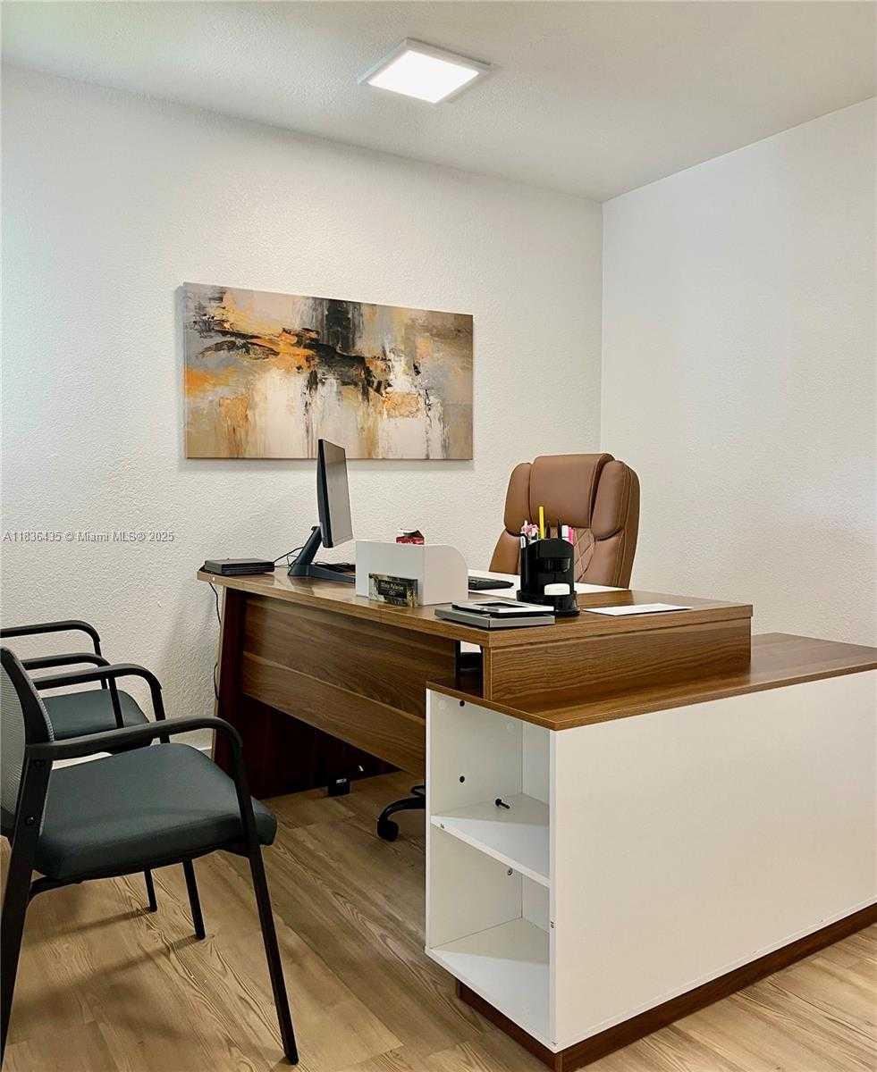 Small Image of 2930 NORTH WEST 108TH AVE #2930, Doral Number 16