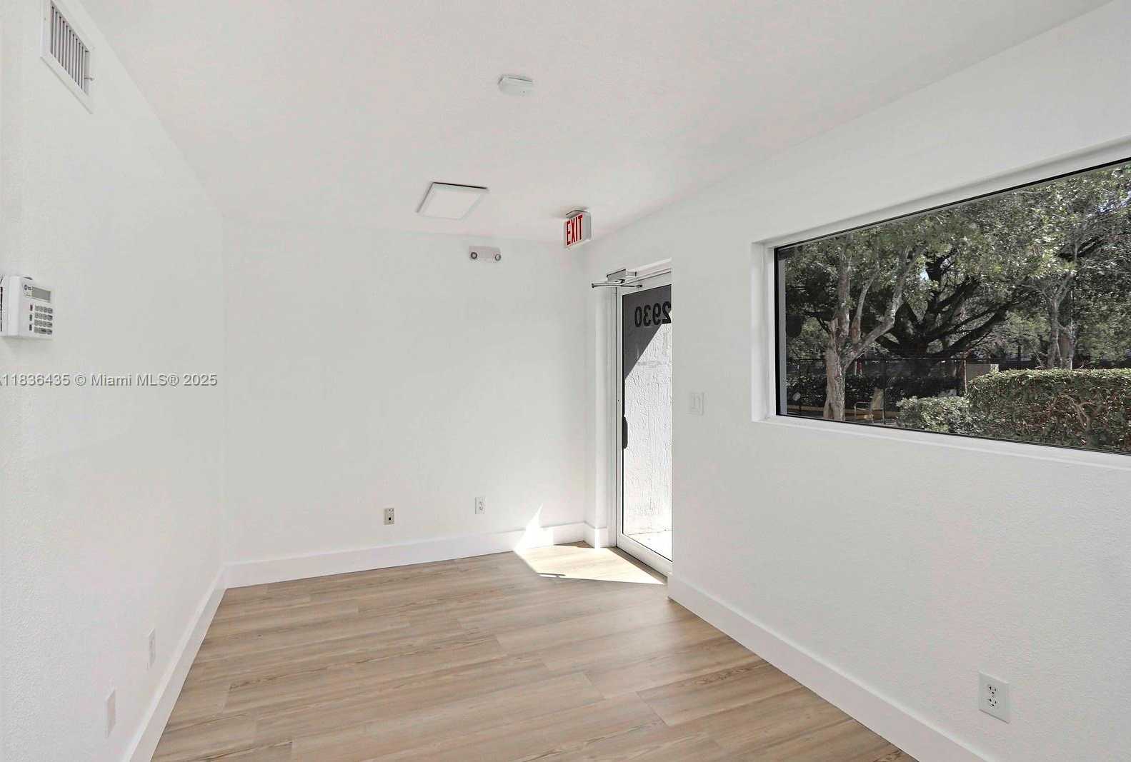 Small Image of 2930 NORTH WEST 108TH AVE #2930, Doral Number 21