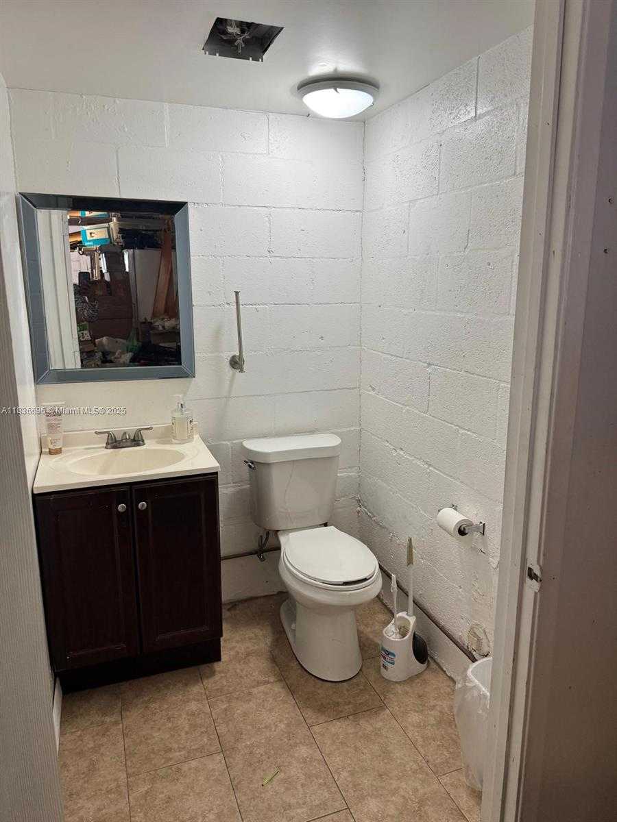 Small Image of 1773 BLOUNT RD #305, Pompano Beach Number 16