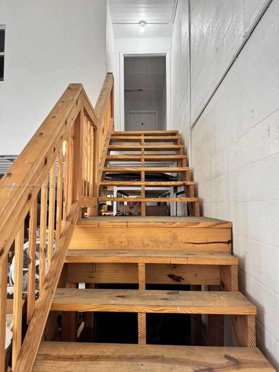 Small Image of 1773 BLOUNT RD #305, Pompano Beach Number 2