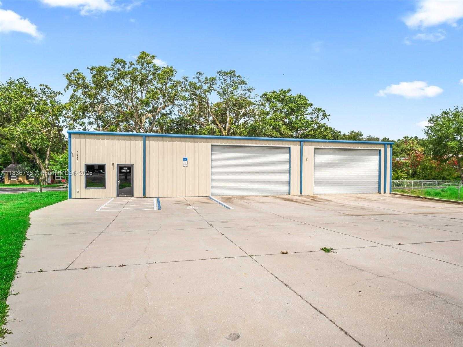 Small Image of 301 BEAM STREET, Other City - In The State Of Florida Number 35