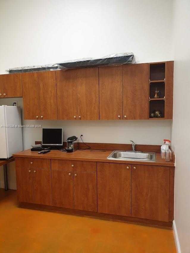 Small Image of 8390 SOUTH WEST 72ND AVE #143, Miami Number 6