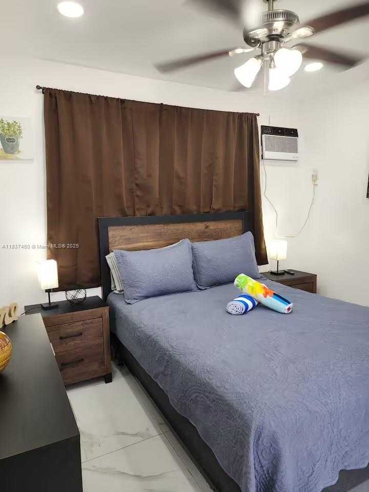 Small Image of 342 VAN BUREN ST, Hollywood Number 8