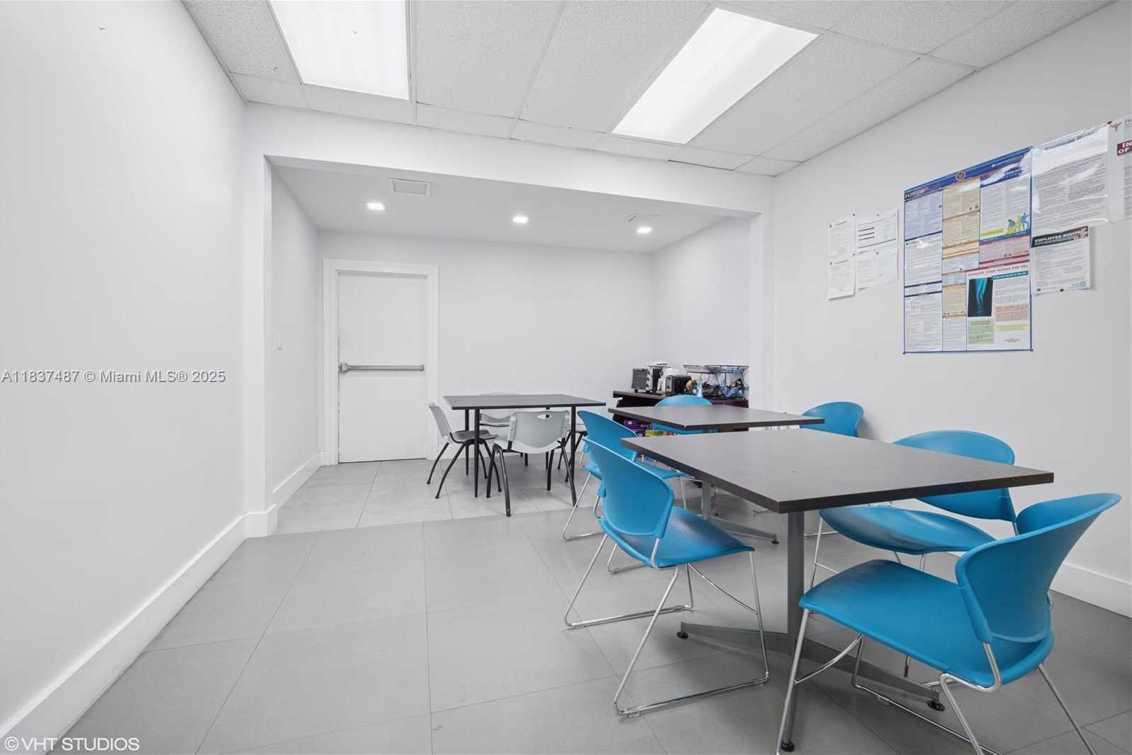 Small Image of 10405 NORTH WEST 37TH TER, Doral Number 12