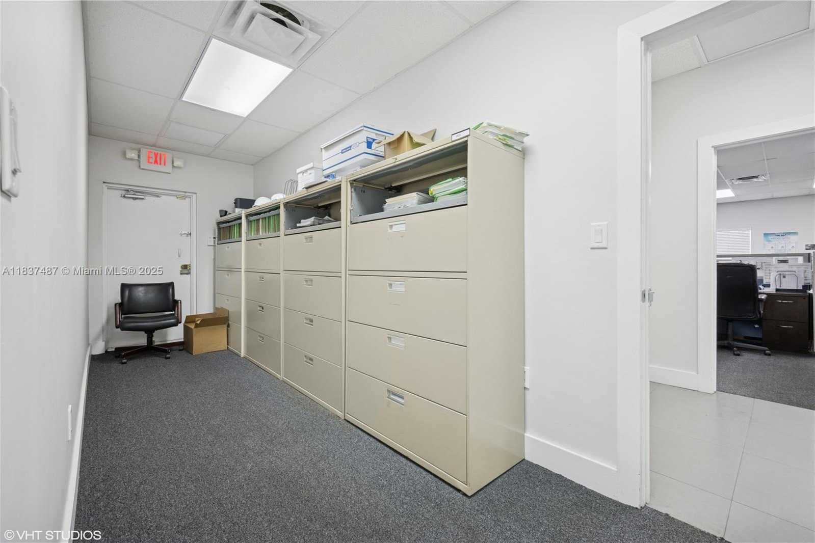 Small Image of 10405 NORTH WEST 37TH TER, Doral Number 13