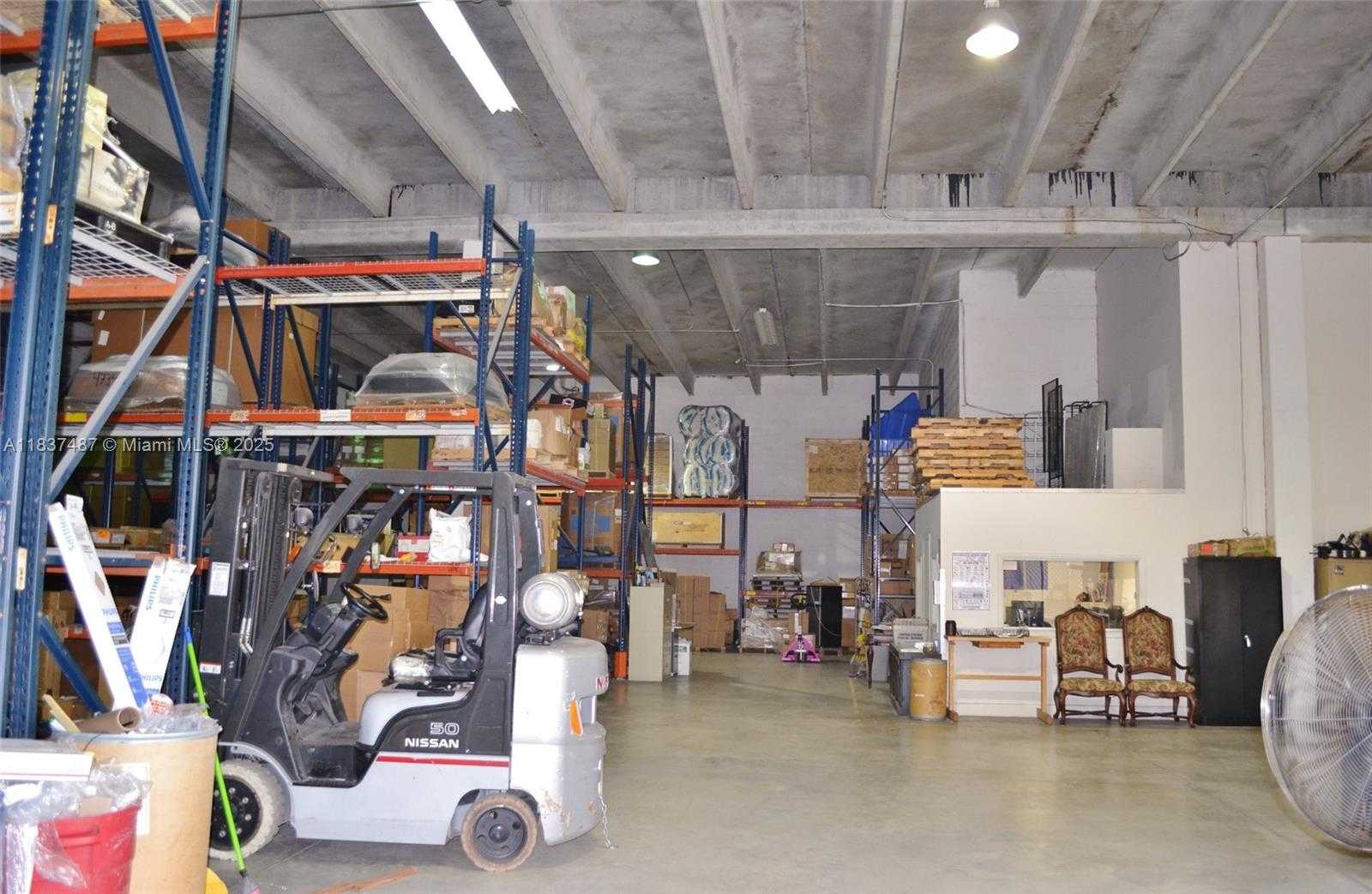 Small Image of 10405 NORTH WEST 37TH TER, Doral Number 22