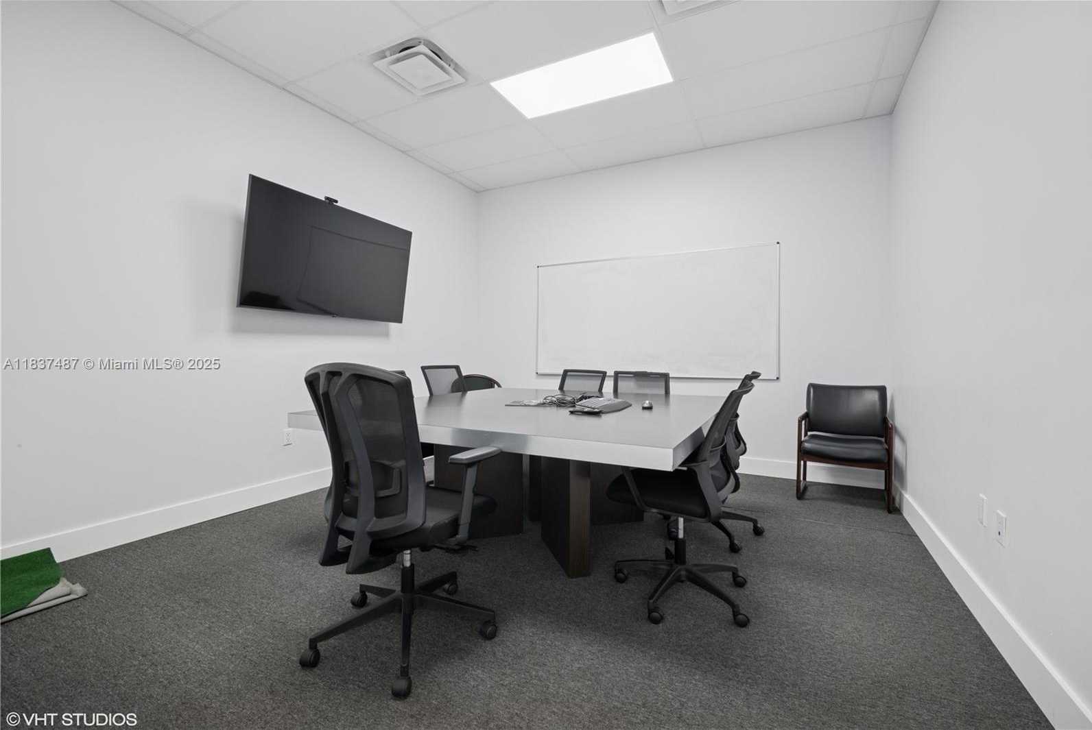Small Image of 10405 NORTH WEST 37TH TER, Doral Number 8