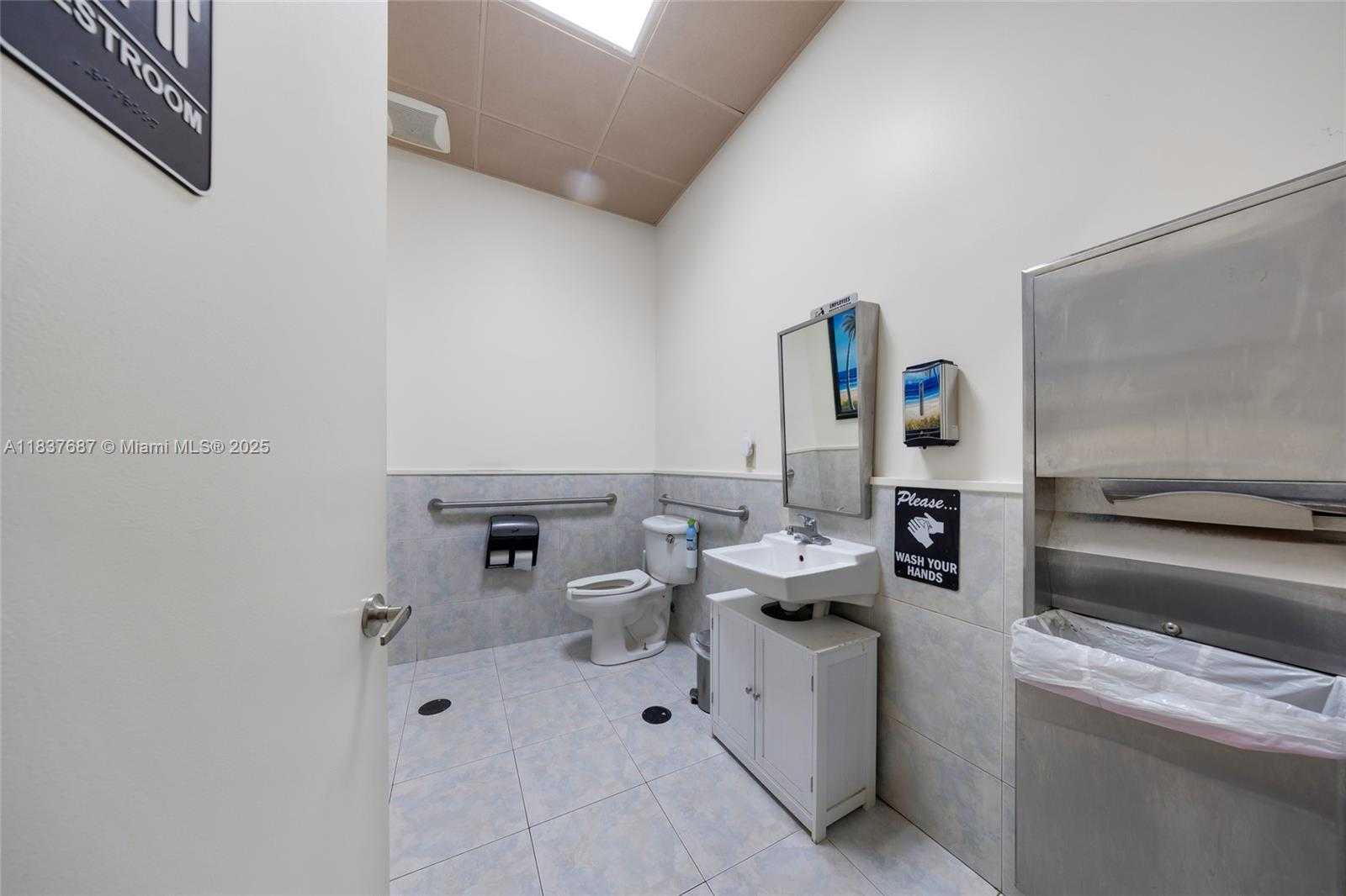 Small Image of 2860 WEST STATE ROAD 84 #113, Dania Beach Number 14