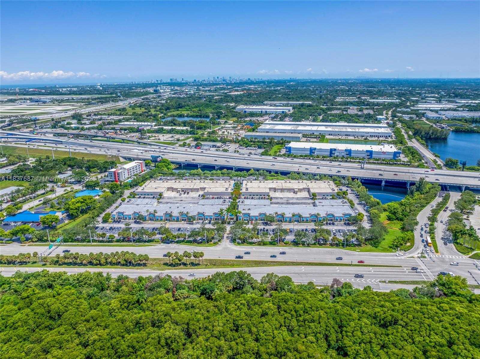 Small Image of 2860 WEST STATE ROAD 84 #113, Dania Beach Number 28