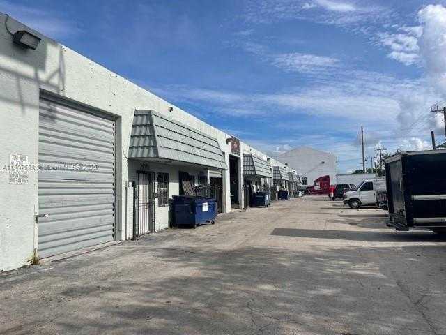 Small Image of 2150 WEST 10TH CT #2200, Hialeah Number 5