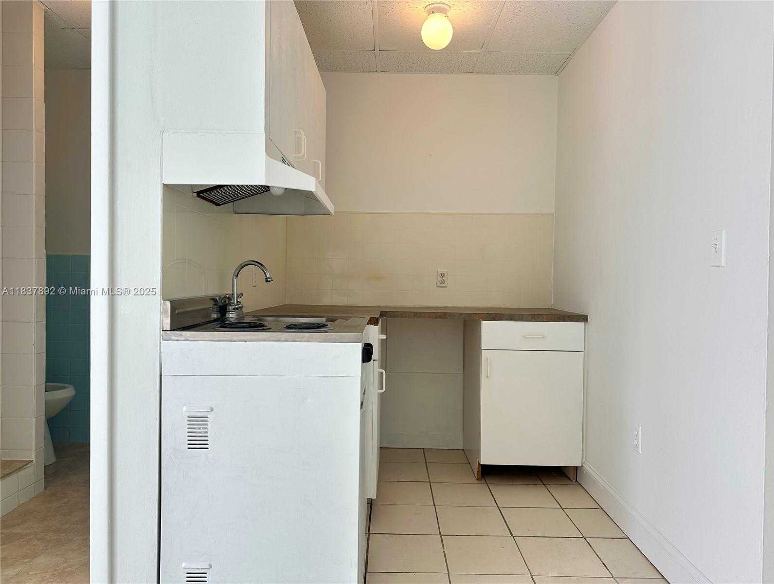 Small Image of 3104 NORTH EAST 9TH ST, Fort Lauderdale Number 2