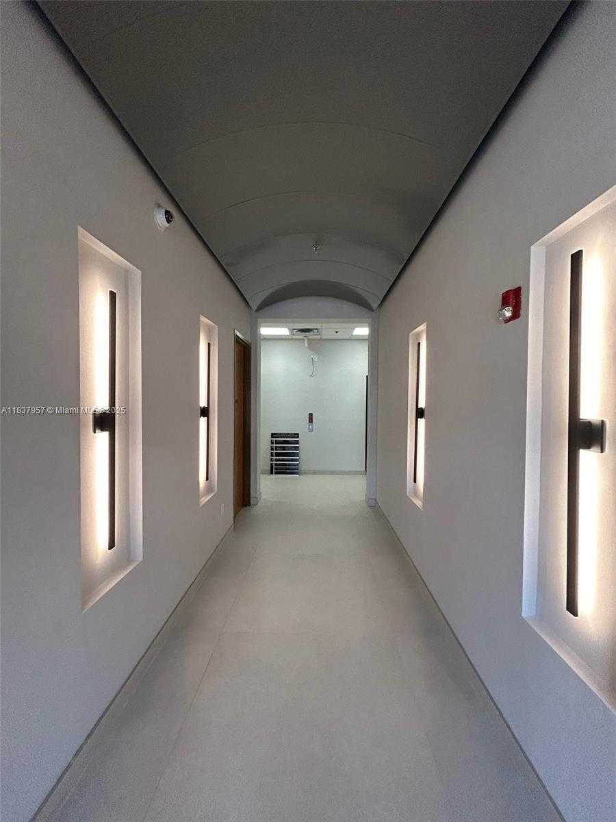 Small Image of South Miami Number 5