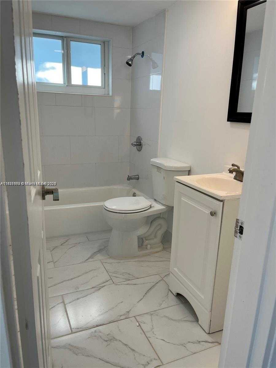 Small Image of 14280 NORTH EAST 6TH AVE, North Miami Number 7