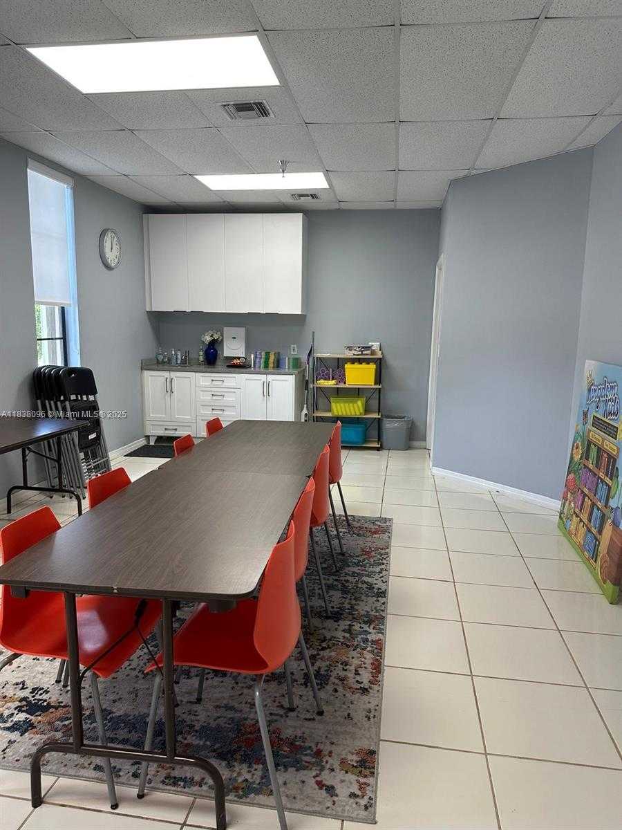 Small Image of 5400 SOUTH WEST 122 AVE, Miami Number 11