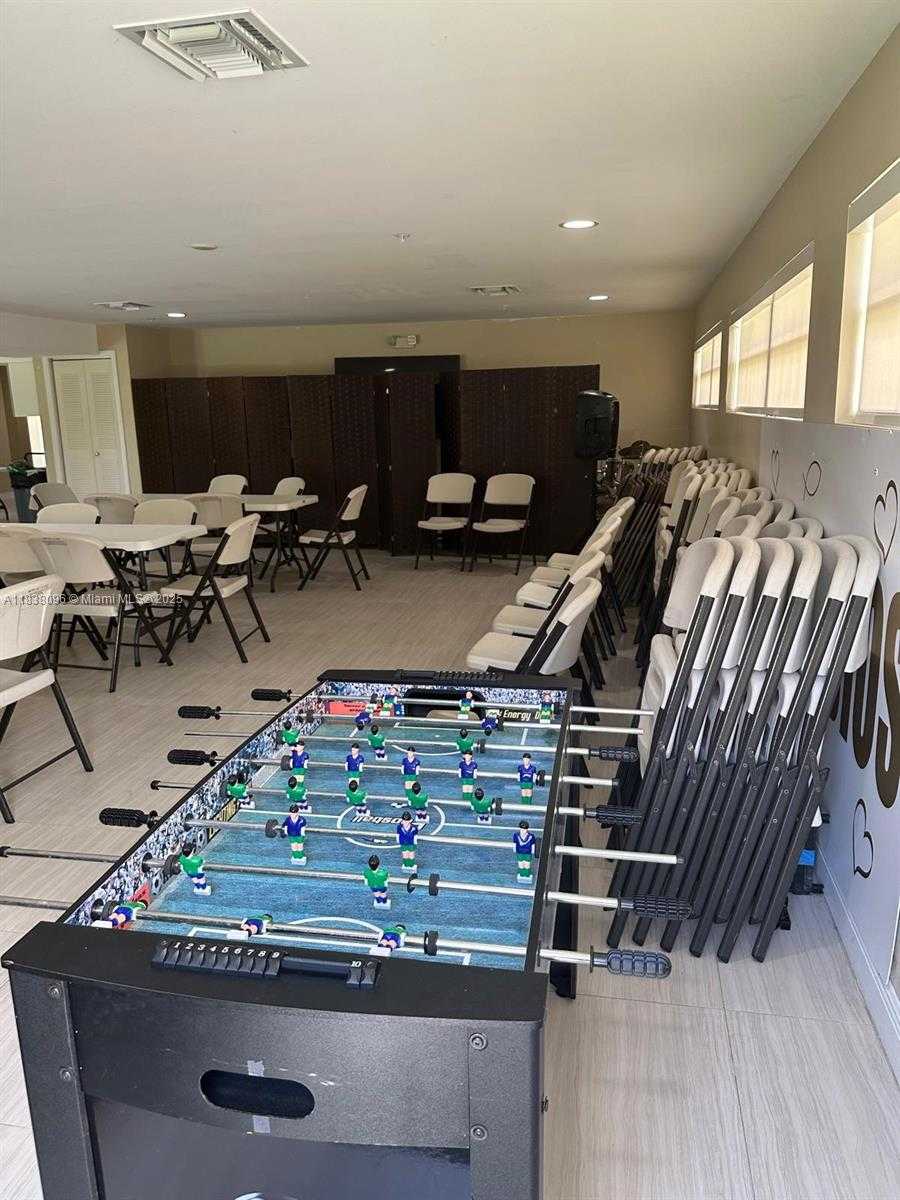 Small Image of 5400 SOUTH WEST 122 AVE, Miami Number 14