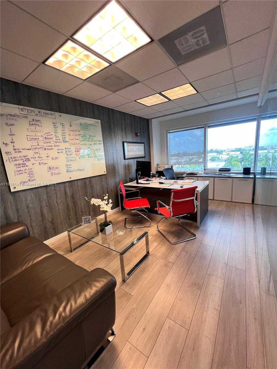 Small Image of 3105 NORTH WEST 107TH AVE #503-A, Doral Number 13