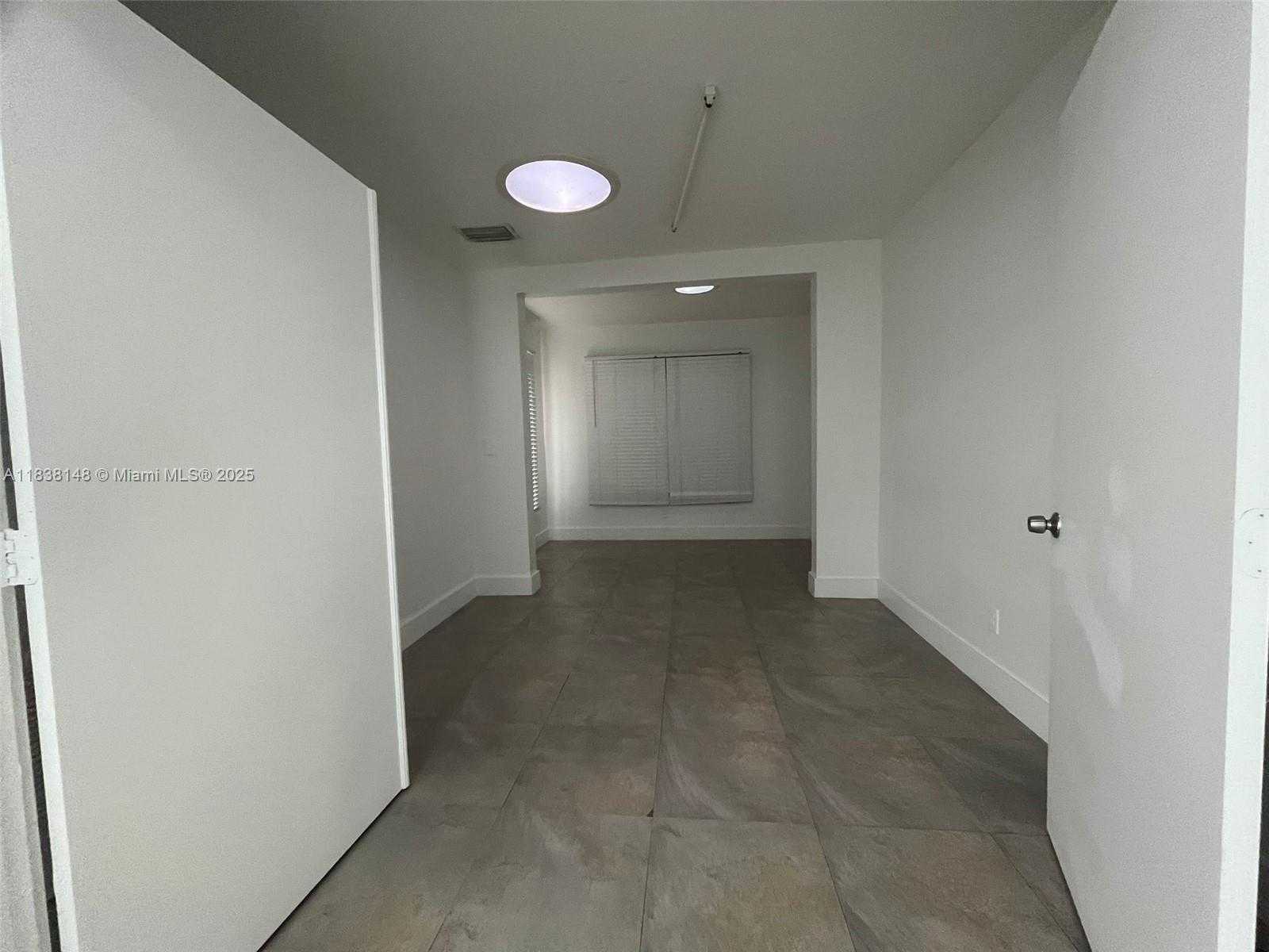 Small Image of 97 NORTH WEST 27TH ST, Miami Number 15
