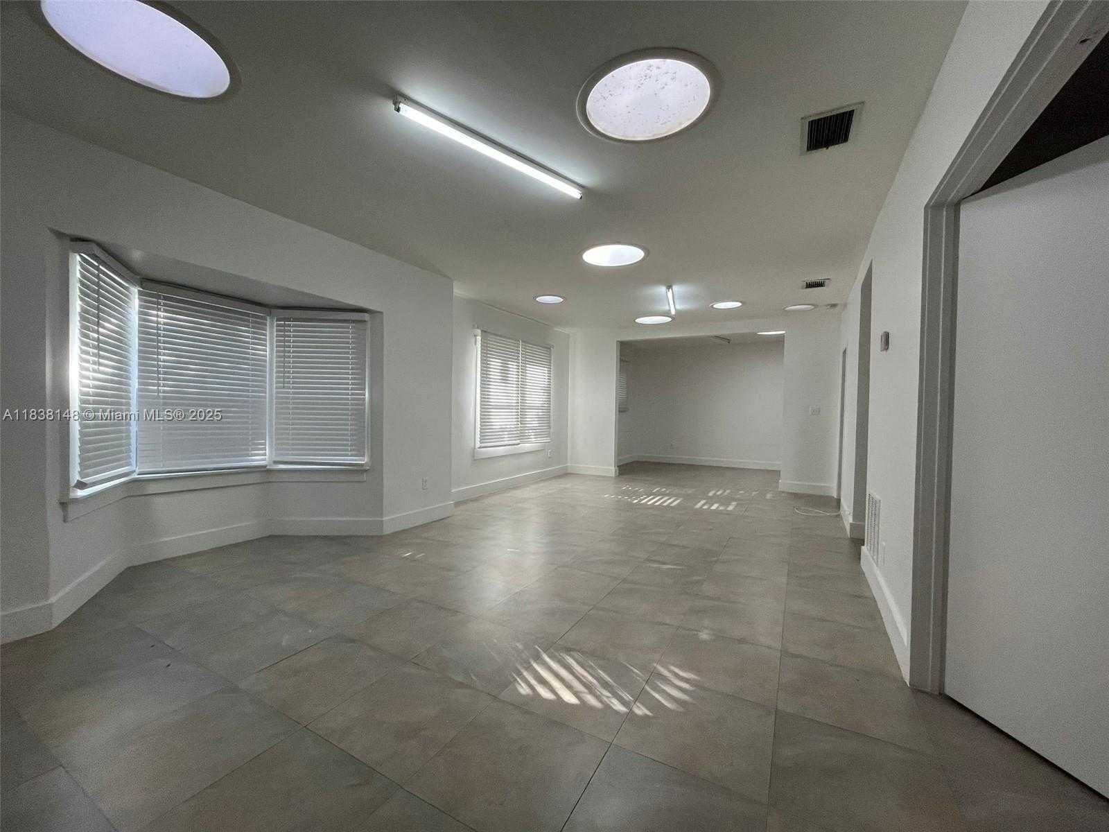 Small Image of 97 NORTH WEST 27TH ST, Miami Number 6