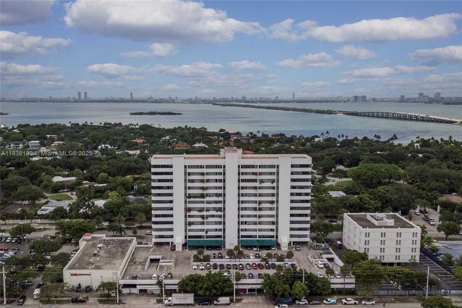 Small Image of 4770 BISCAYNE BLVD #PH000, Miami Number 6