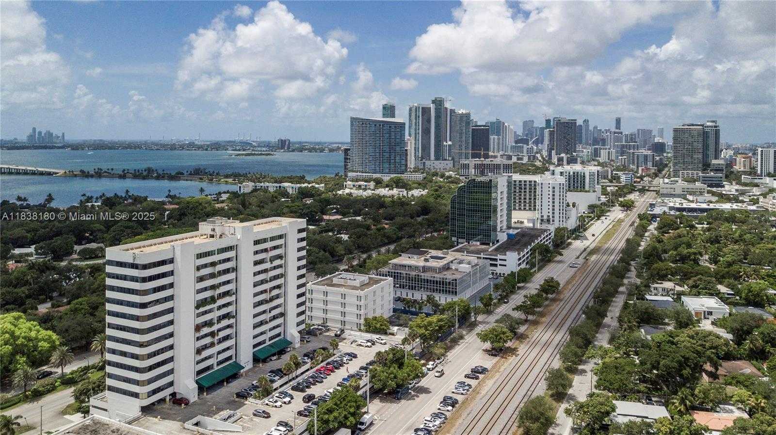 Small Image of 4770 BISCAYNE BLVD #PH000, Miami Number 8