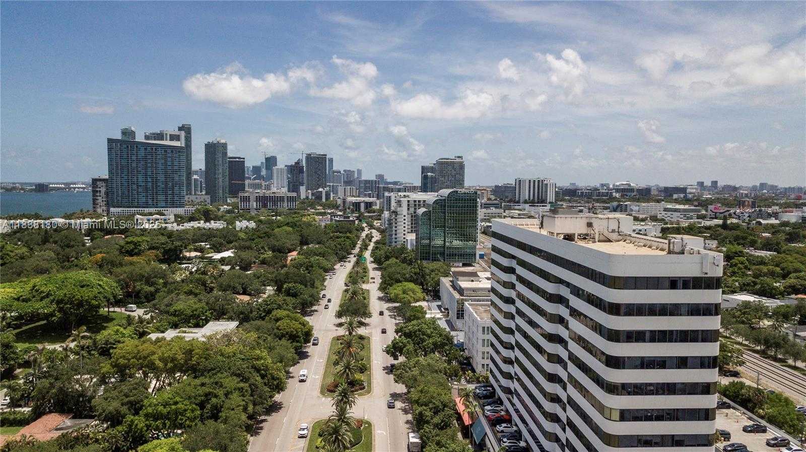 Small Image of 4770 BISCAYNE BLVD #PH000, Miami Number 9