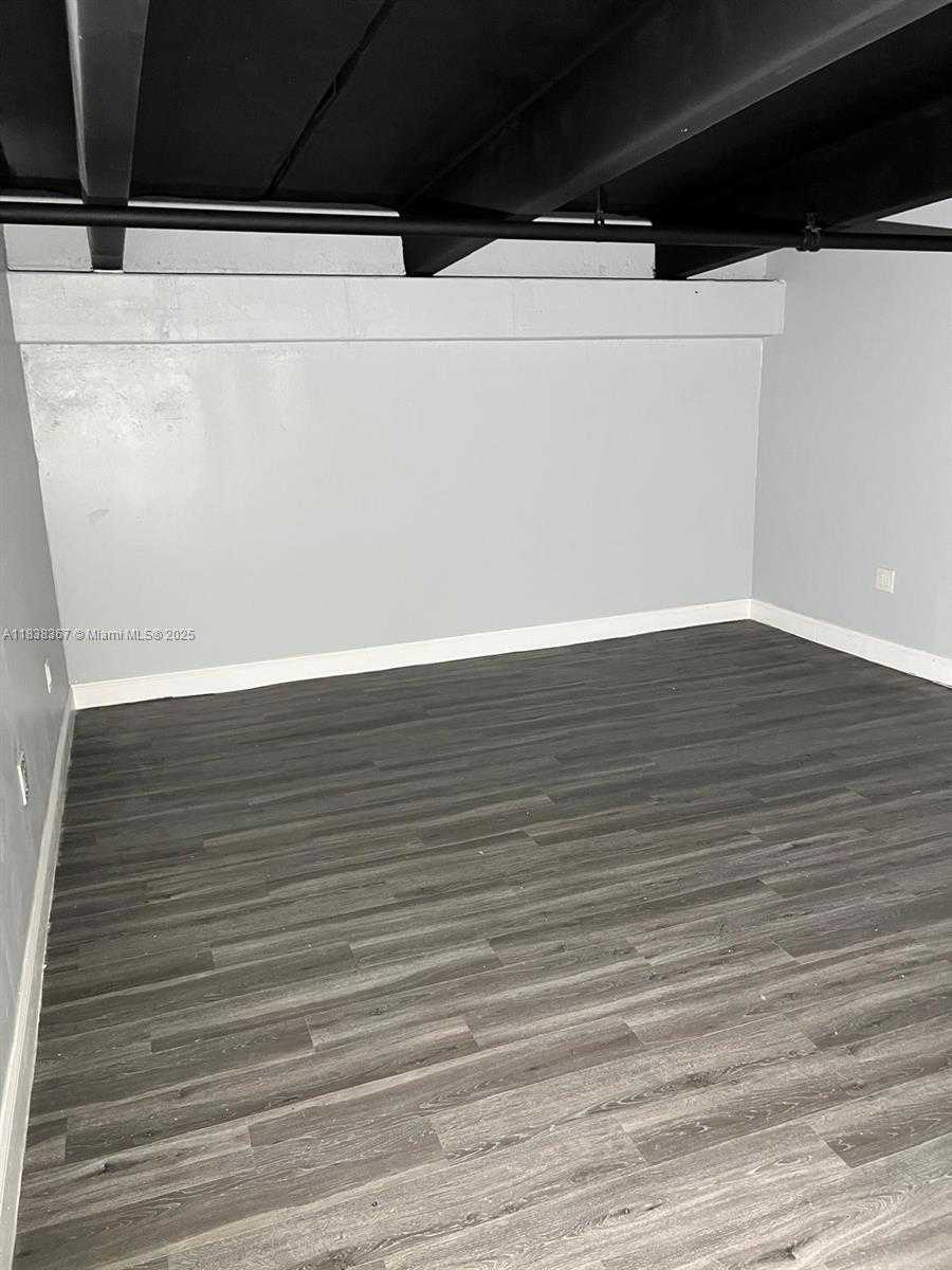 Small Image of 10601 NORTH WEST 122ND ST #29, Medley Number 14