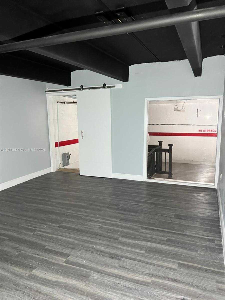 Small Image of 10601 NORTH WEST 122ND ST #29, Medley Number 20