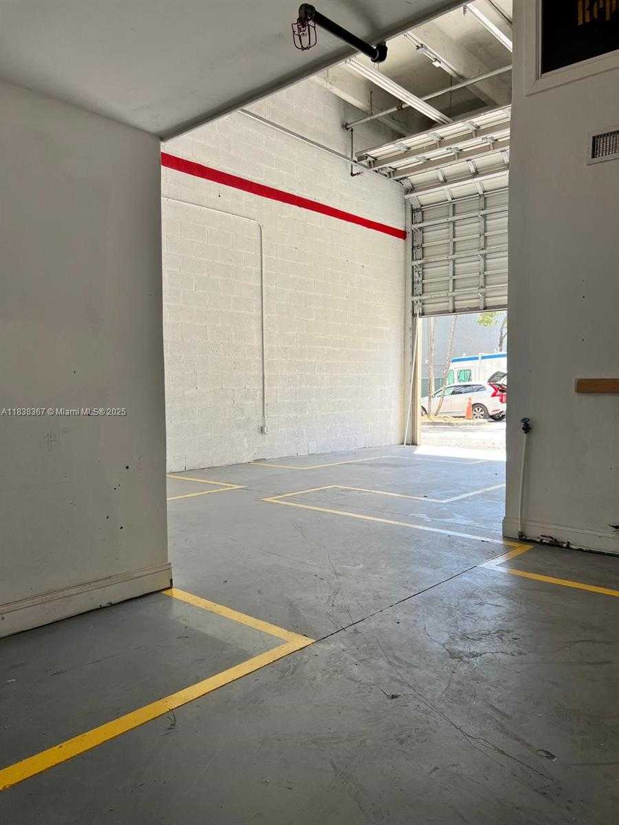 Small Image of 10601 NORTH WEST 122ND ST #29, Medley Number 7