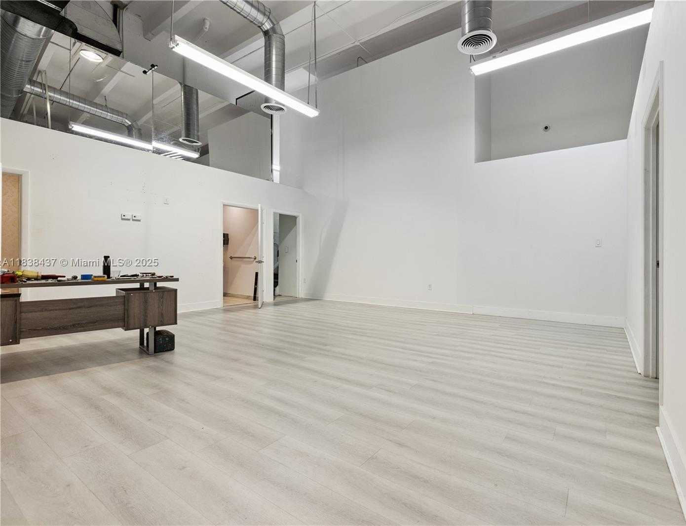 Small Image of 1671 WEST 37TH ST #1, Hialeah Number 10