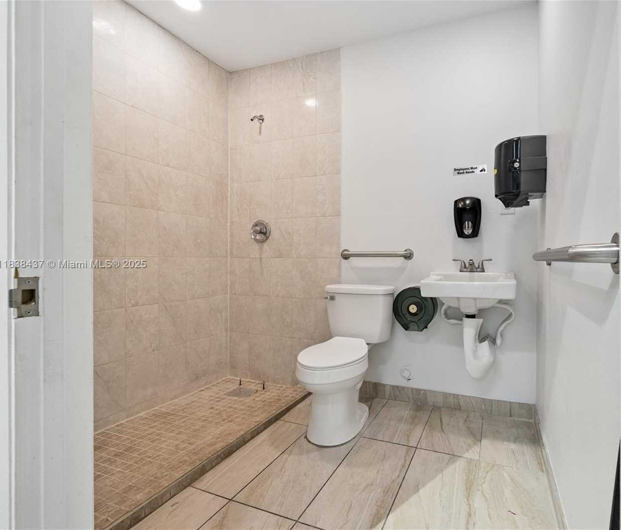 Small Image of 1671 WEST 37TH ST #1, Hialeah Number 15