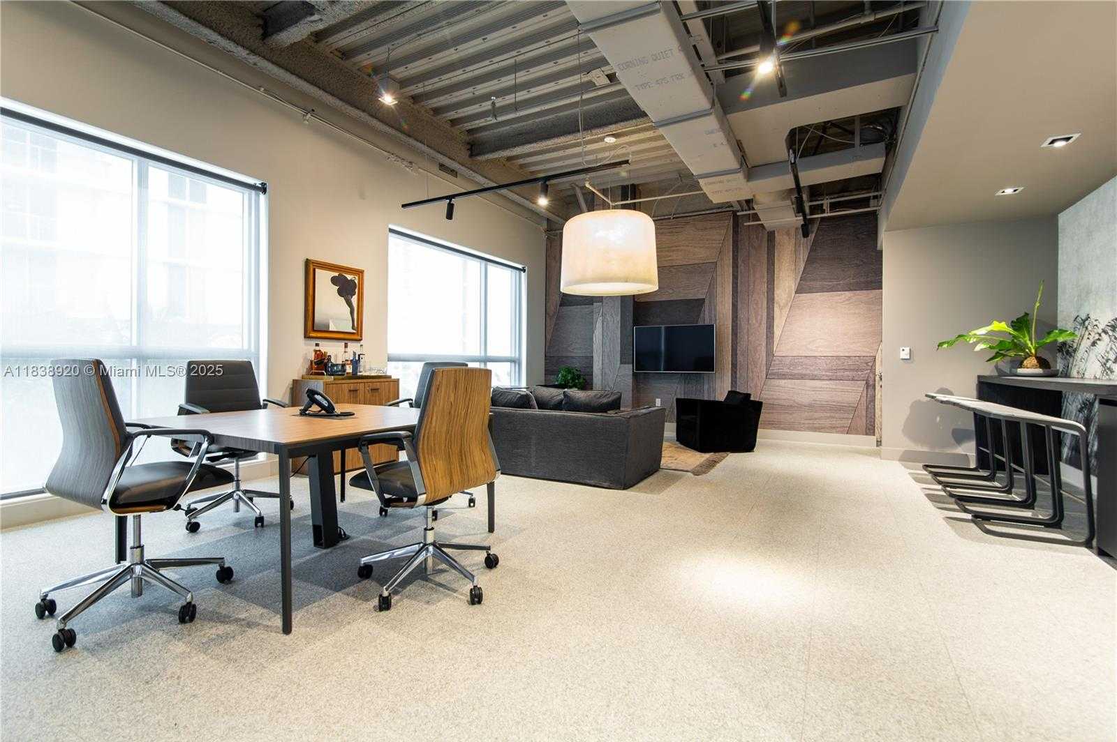 Small Image of 175 SOUTH WEST 7TH ST #1400, Miami Number 9