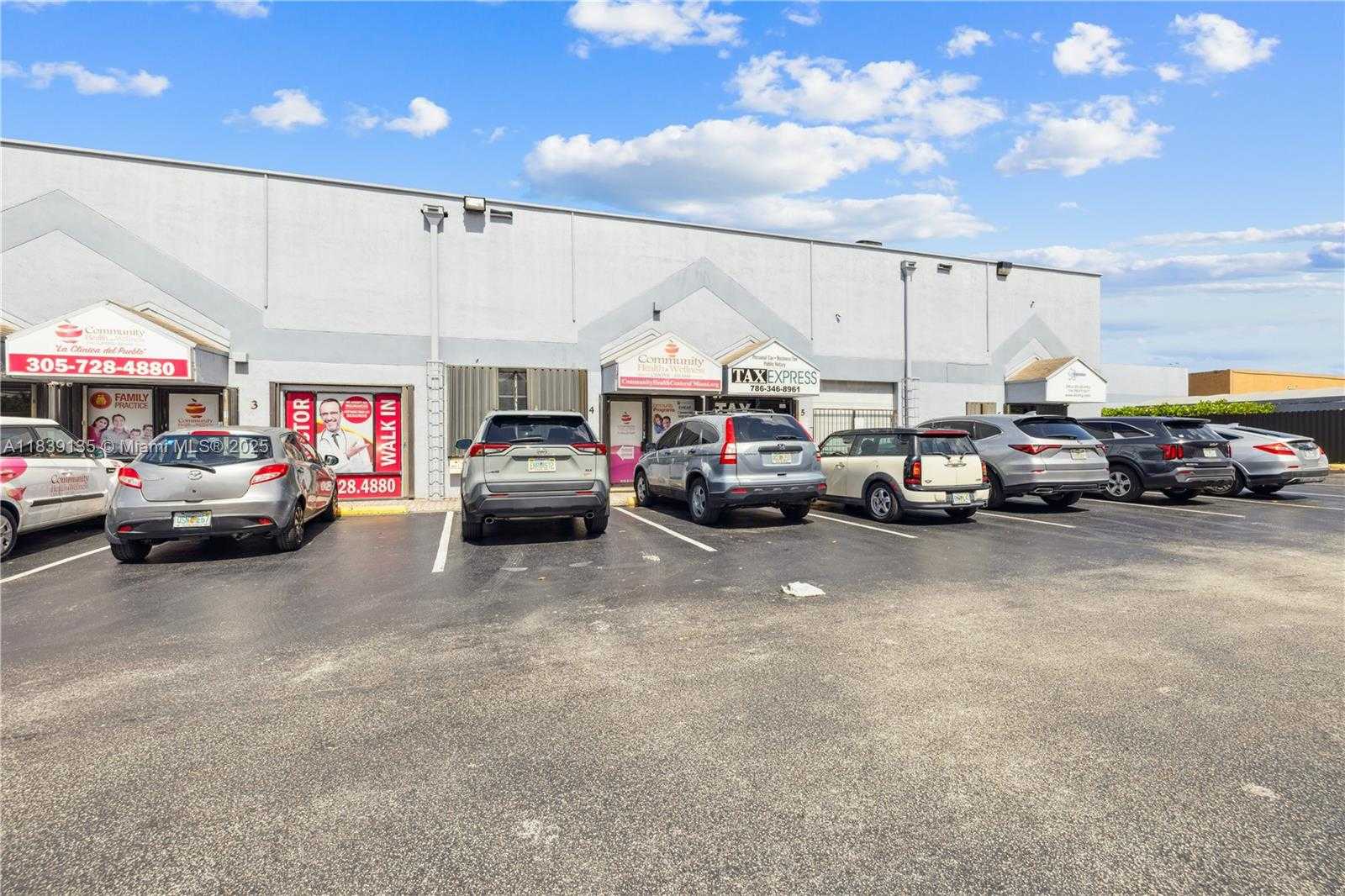 Small Image of 1671 WEST 37TH ST #4, Hialeah Number 17