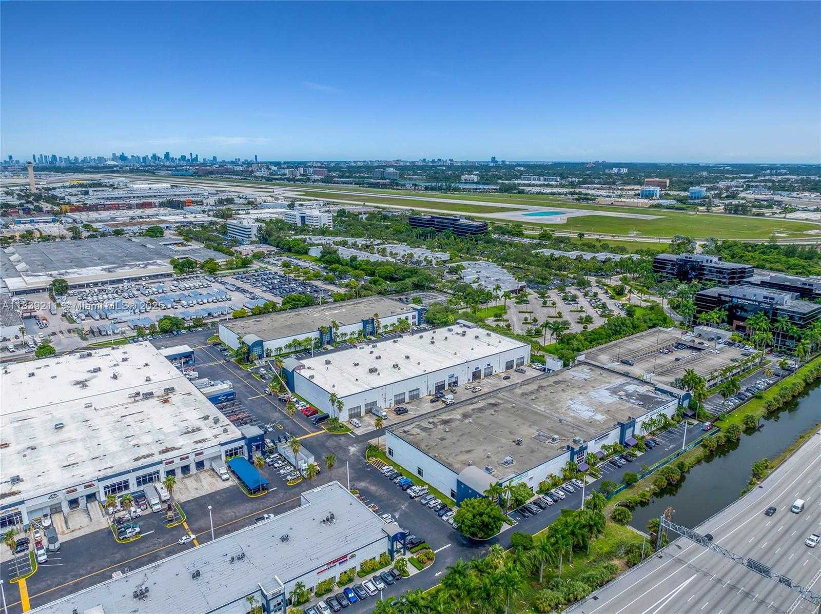 Small Image of 7620 NORTH WEST 25TH ST #6, Miami Number 4