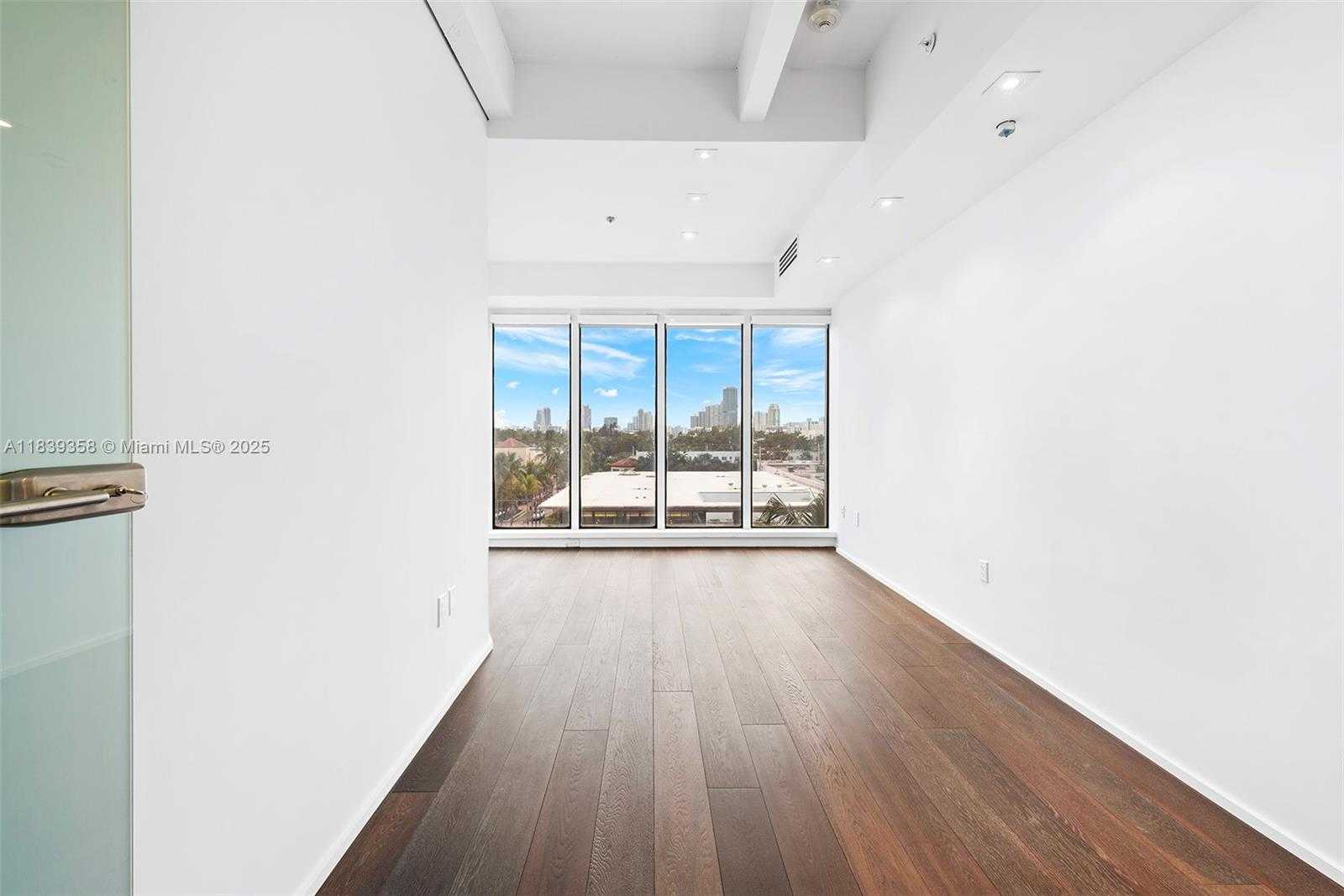 Small Image of 1680 MICHIGAN AVE #919, Miami Beach Number 20