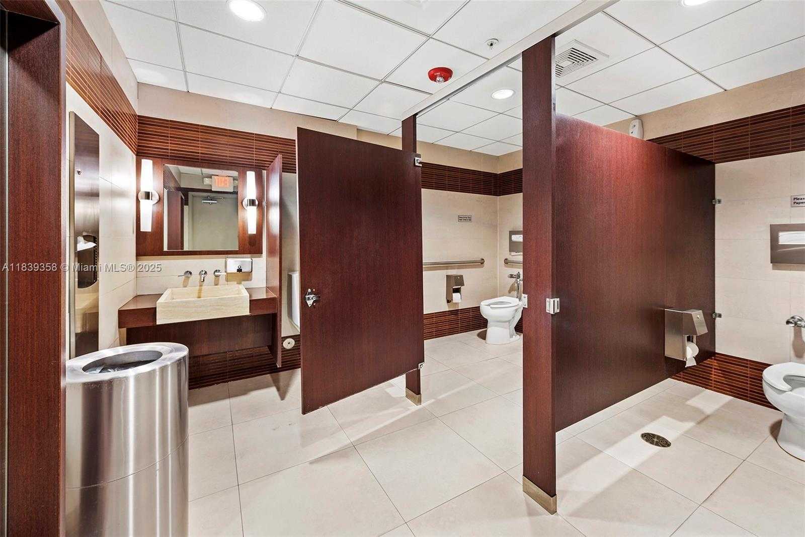 Small Image of 1680 MICHIGAN AVE #919, Miami Beach Number 26