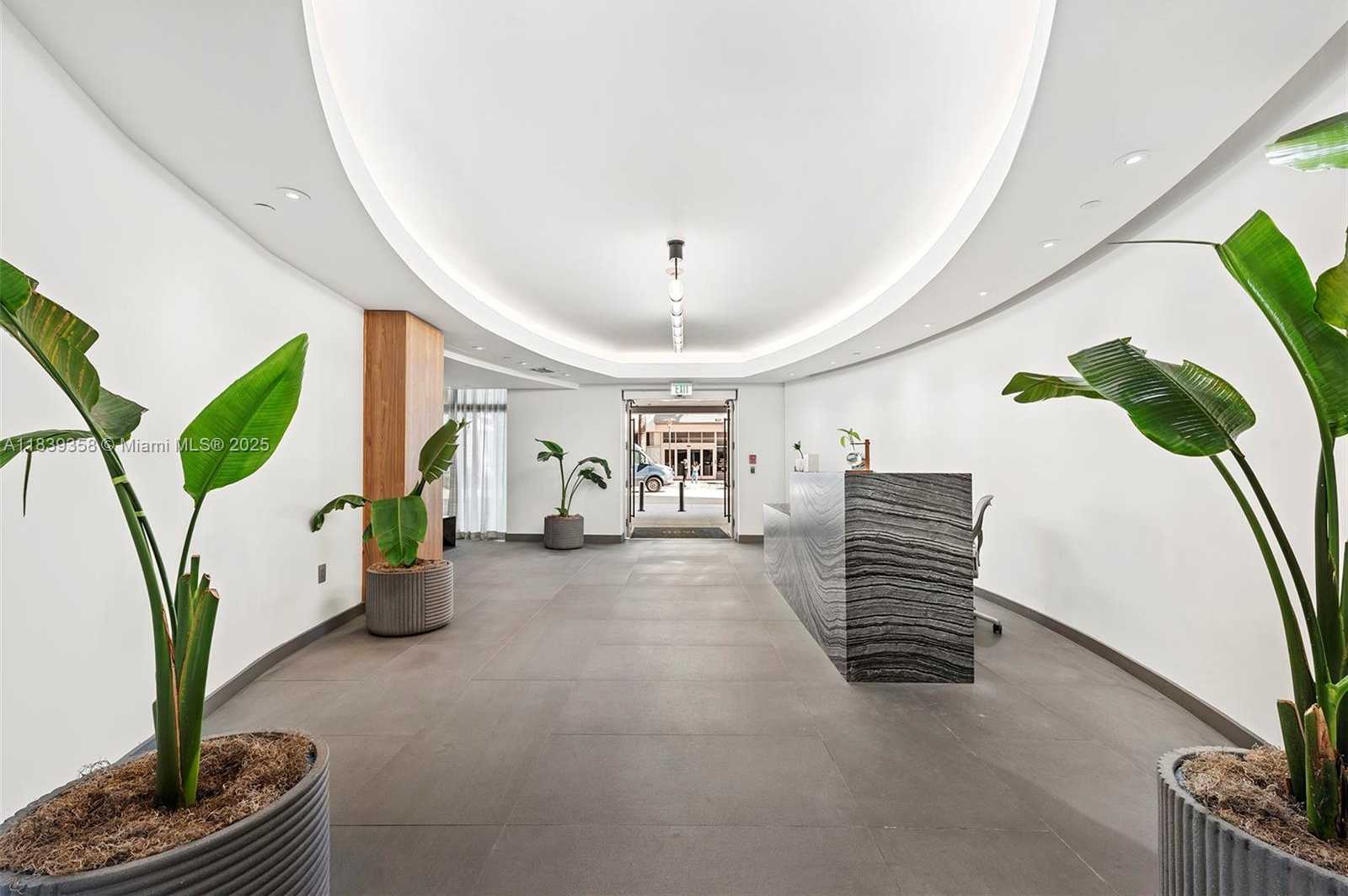 Small Image of 1680 MICHIGAN AVE #919, Miami Beach Number 5