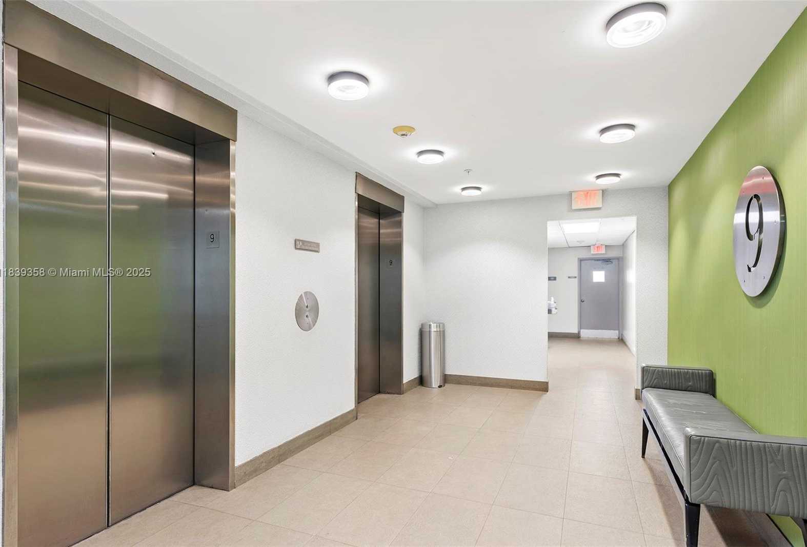 Small Image of 1680 MICHIGAN AVE #919, Miami Beach Number 6