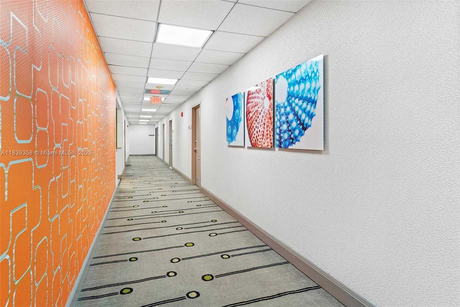 Small Image of 1680 MICHIGAN AVE #919, Miami Beach Number 7