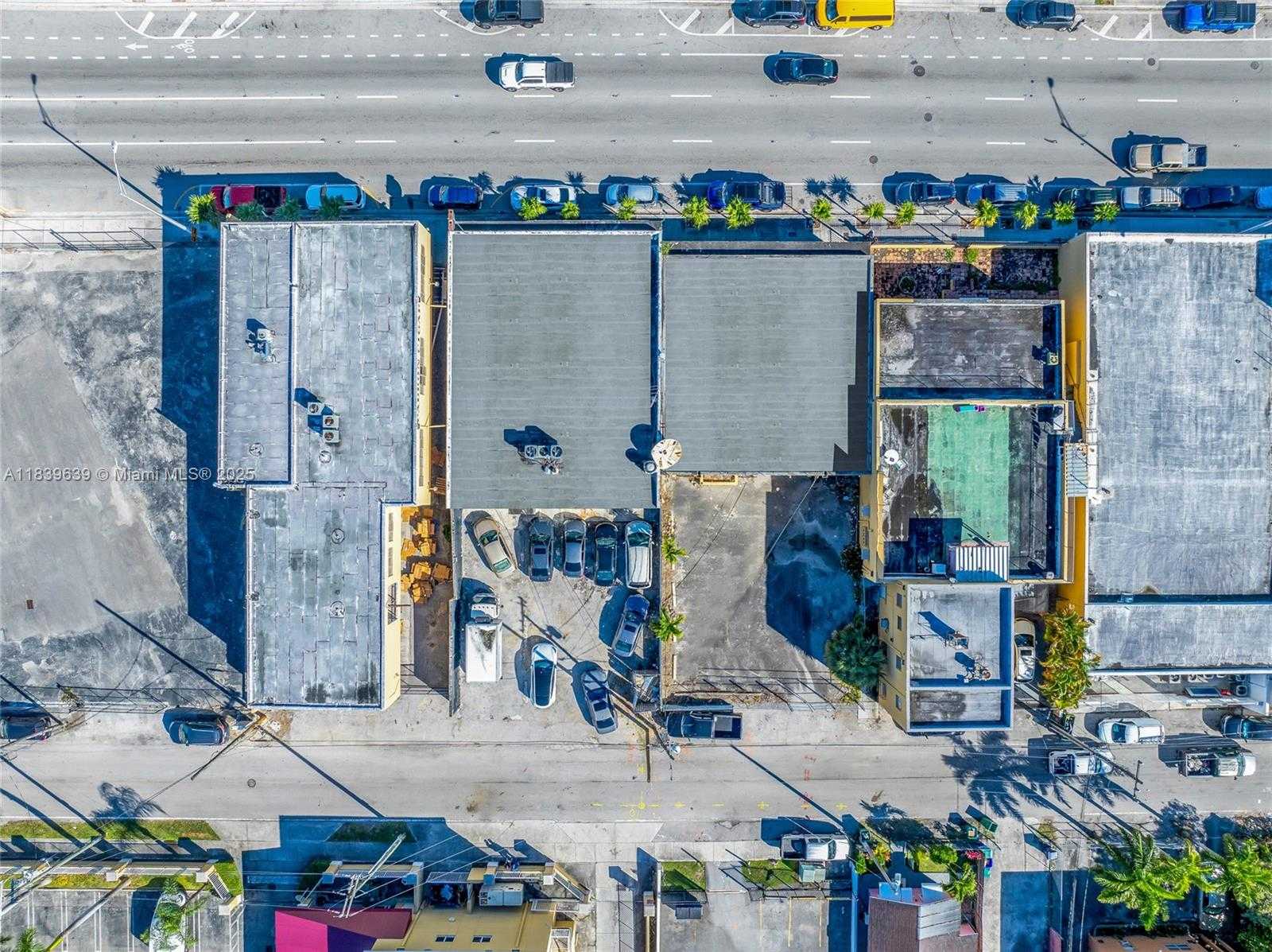 Small Image of 1544 WEST FLAGLER ST, Miami Number 23