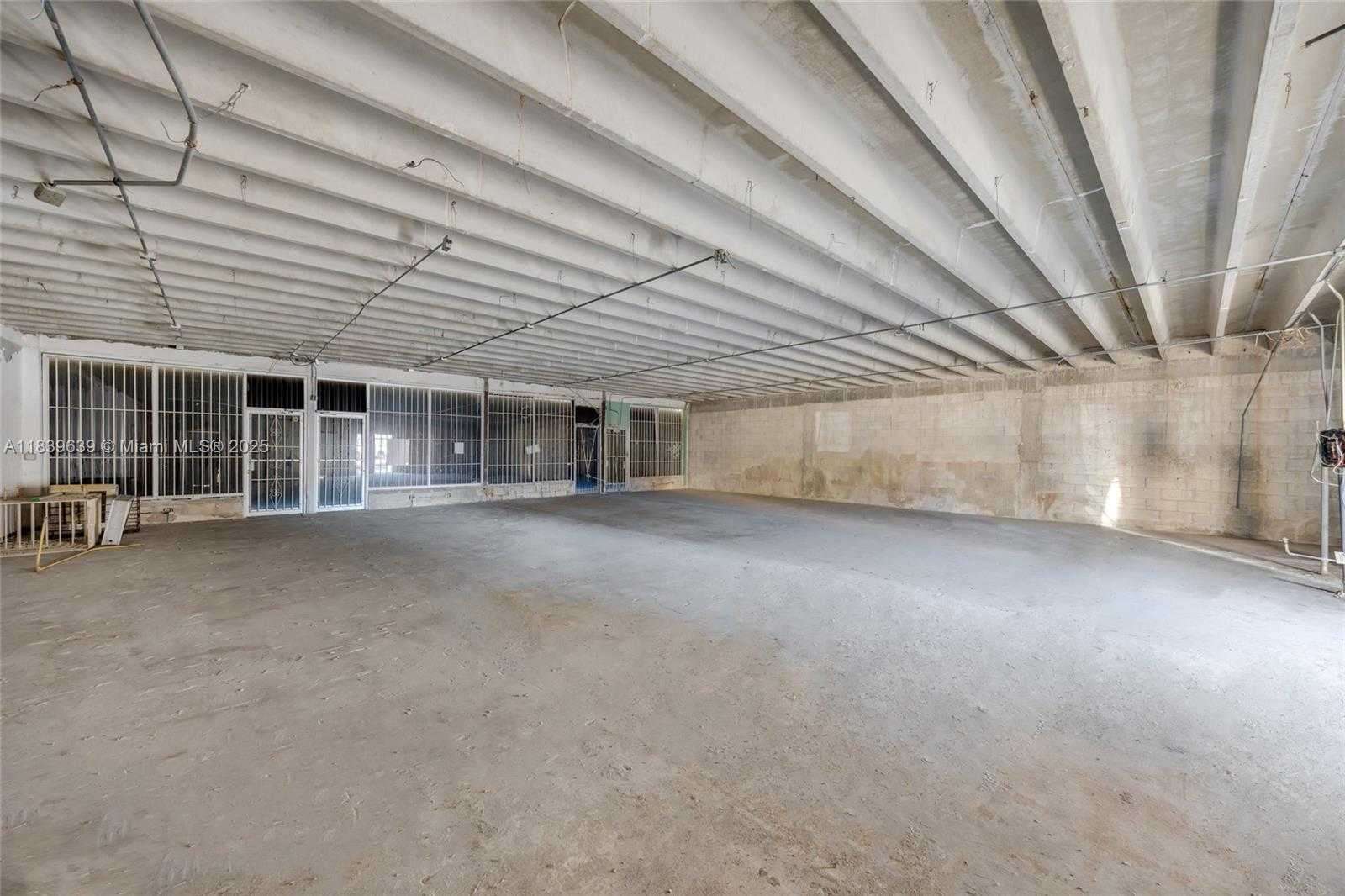 Small Image of 1544 WEST FLAGLER ST, Miami Number 8